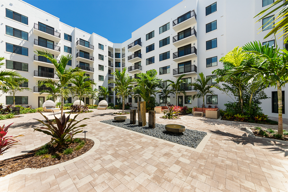 imgi_143_500-Ocean-Ext-Courtyard-5_